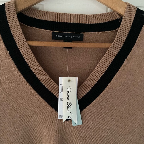 NWT! Joane Vass New York beautiful 3/4-Sleeve Sweater - Picture 7 of 12